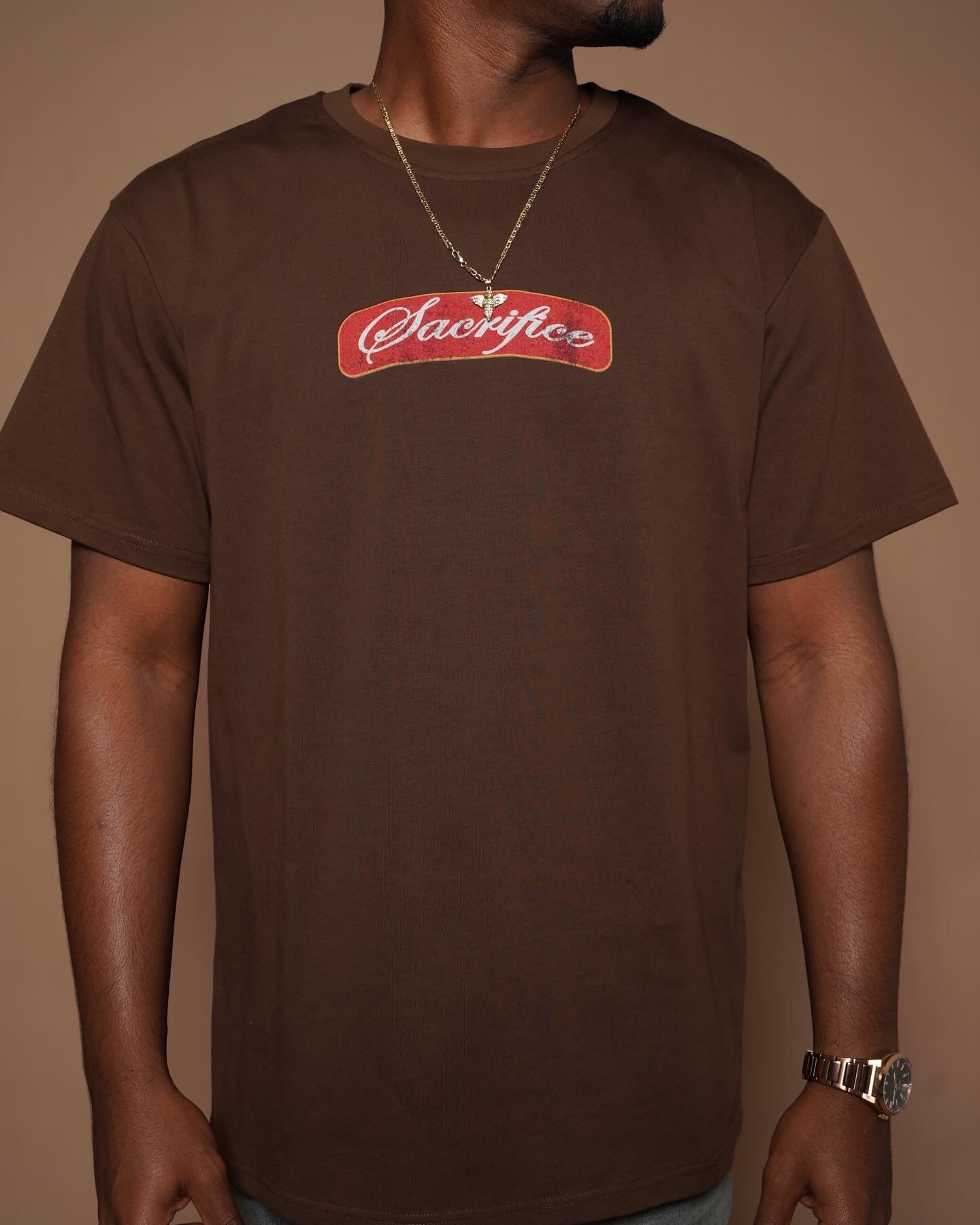 MEMBERS ONLY BROWN TEE