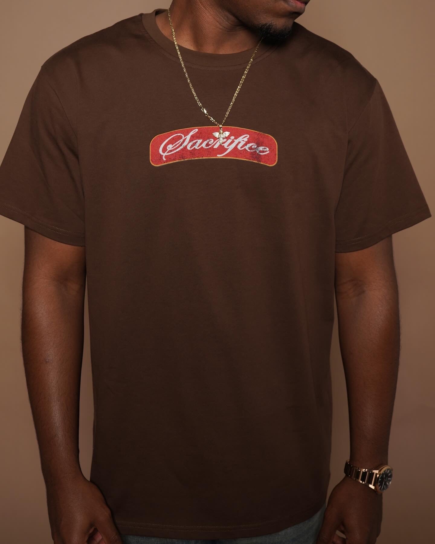 MEMBERS ONLY BROWN TEE